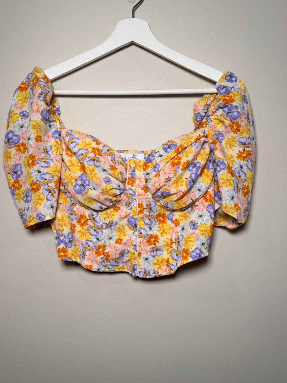 LuBella Boutique Floral Puff Sleeve Crop Top Size Medium
